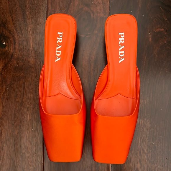 Prada
Modellerie Satin Mule Orange - Picture 1 of 6